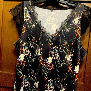 V Neck lace trim tank top.